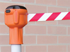 Skipper 9mtr Retractable Barrier In Red/White